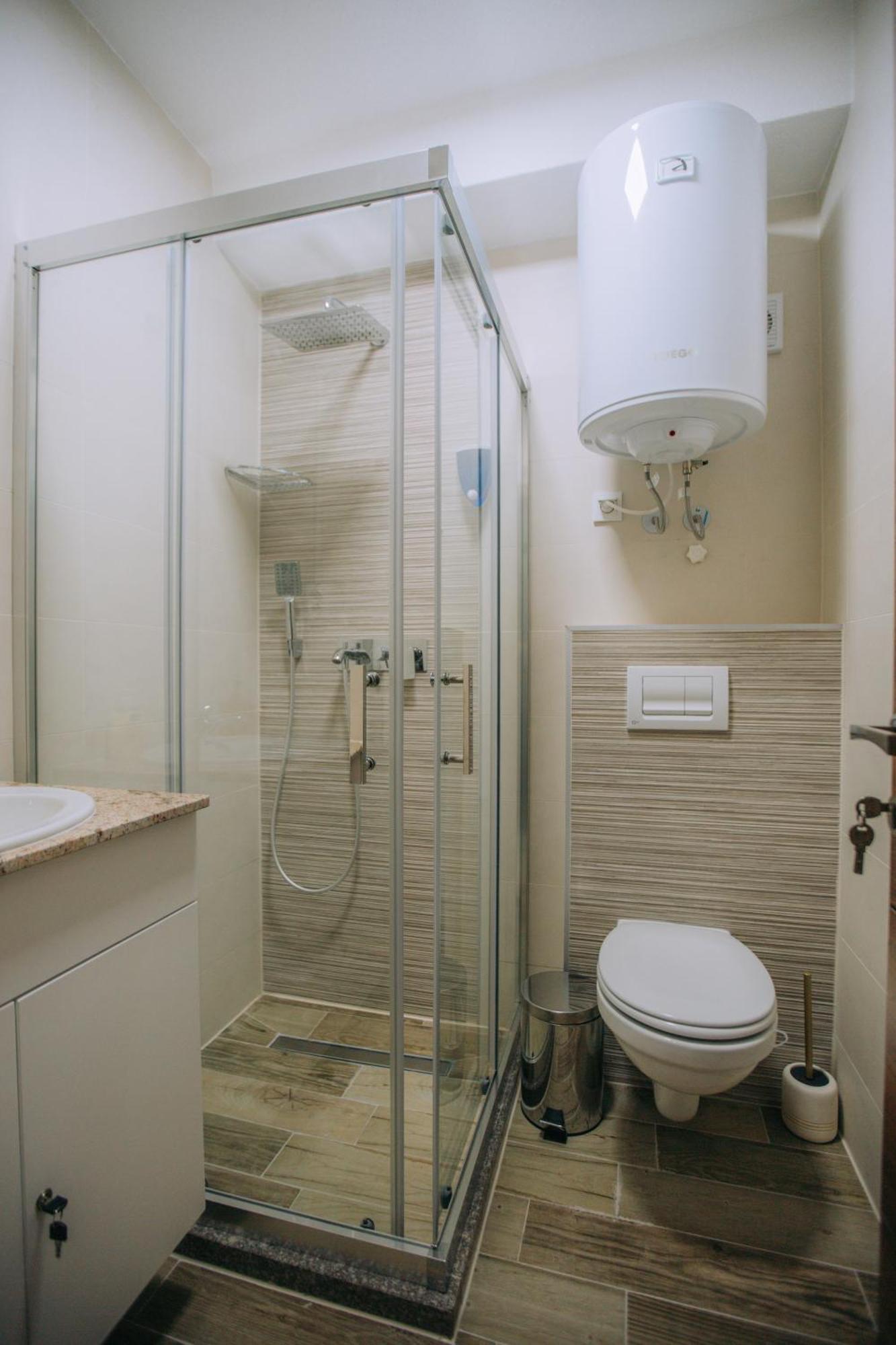 White Blue Ohrid - Luxury Apt, City Center, Private Parking, Balcony, Near Ohrid Lake Luaran gambar